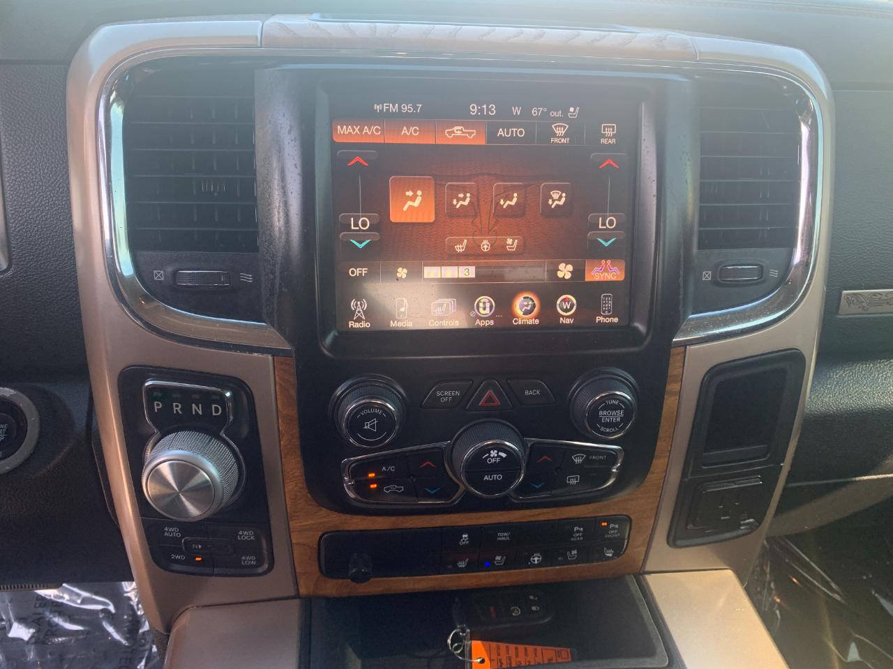 RAM 1500 Laramie Longhorn Edition Crew Cab SWB 4WD 2017