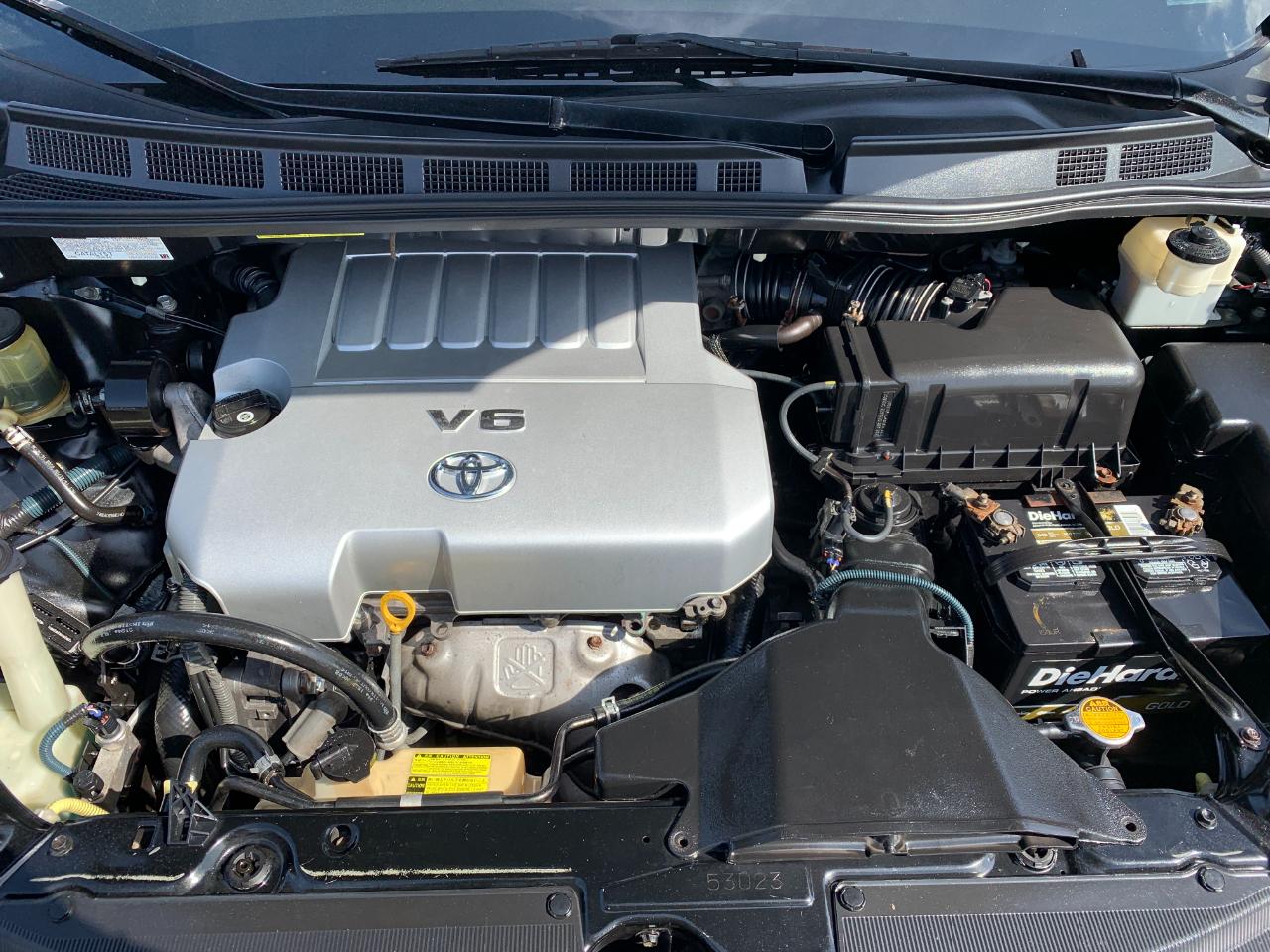 Toyota Sienna XLE FWD 2009