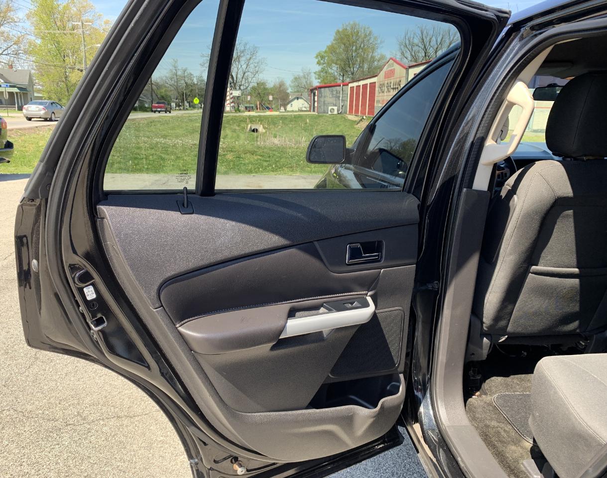 Ford Edge SE FWD 2014