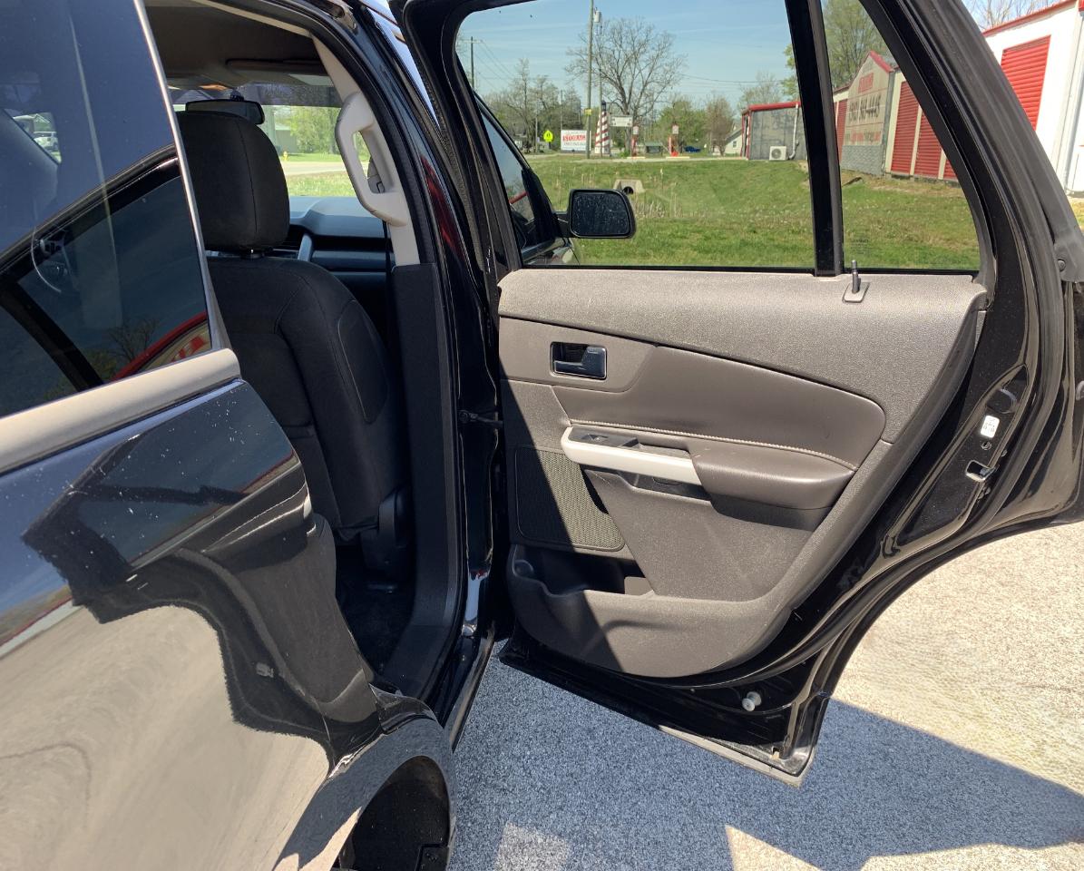 Ford Edge SE FWD 2014