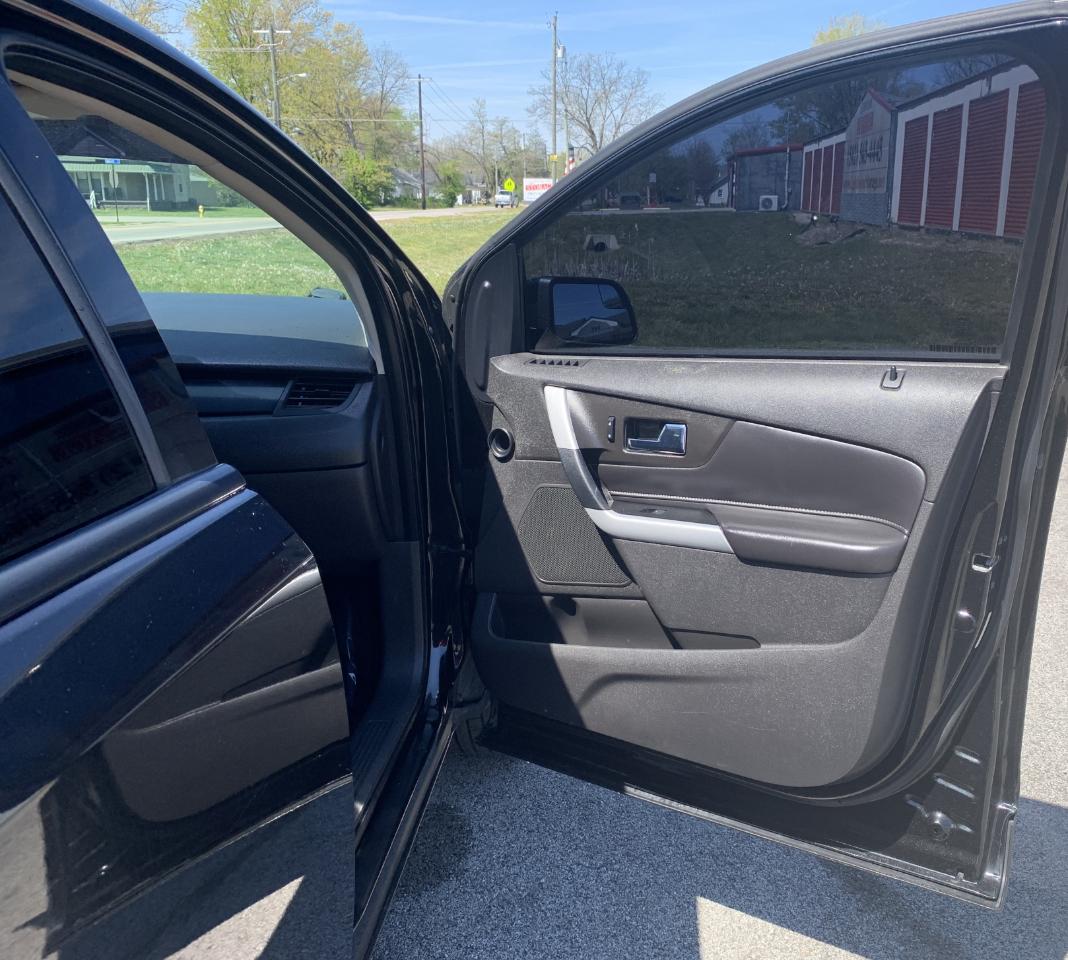 Ford Edge SE FWD 2014