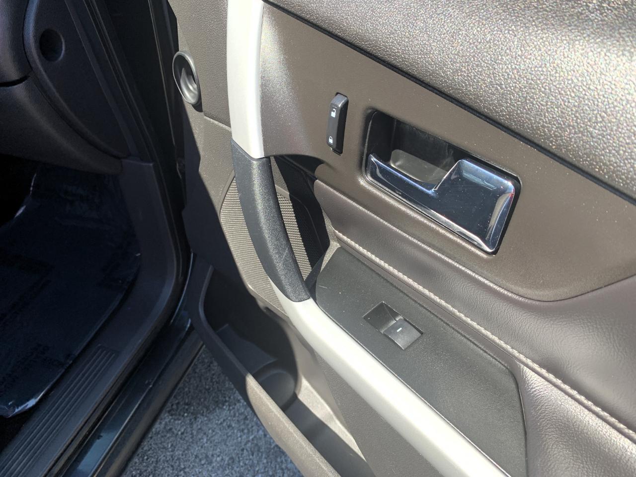 Ford Edge SE FWD 2014