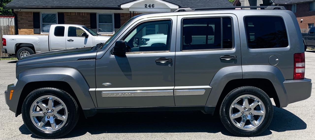 Jeep Liberty Sport 4WD 2012