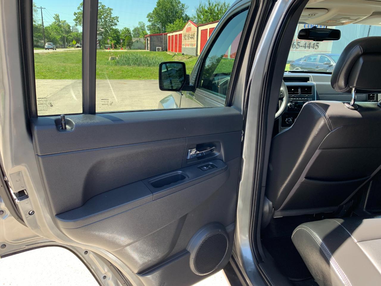 Jeep Liberty Sport 4WD 2012