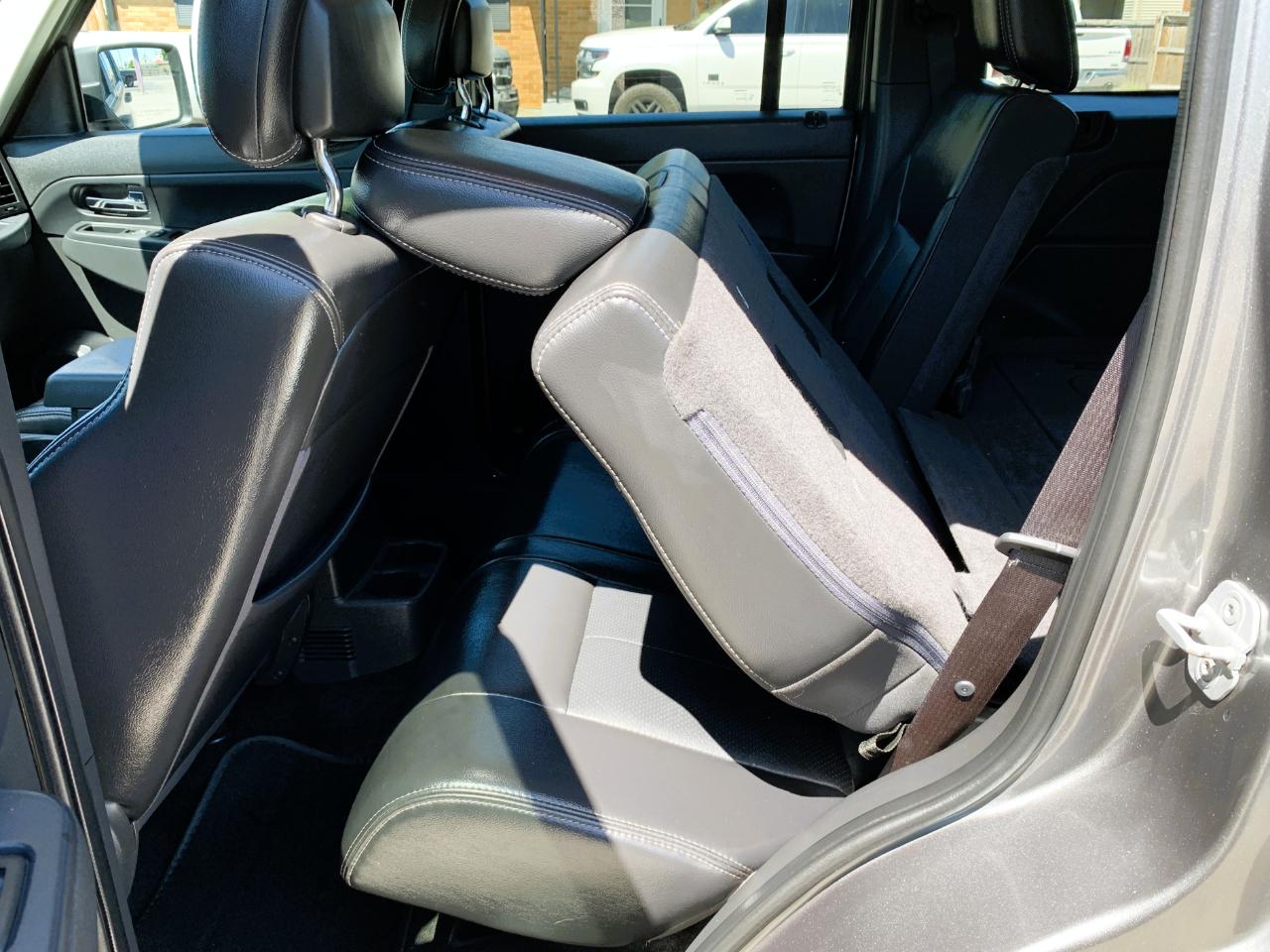 Jeep Liberty Sport 4WD 2012