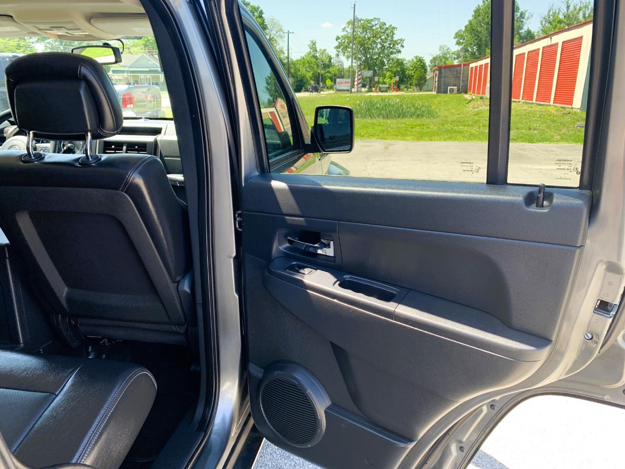 Jeep Liberty Sport 4WD 2012