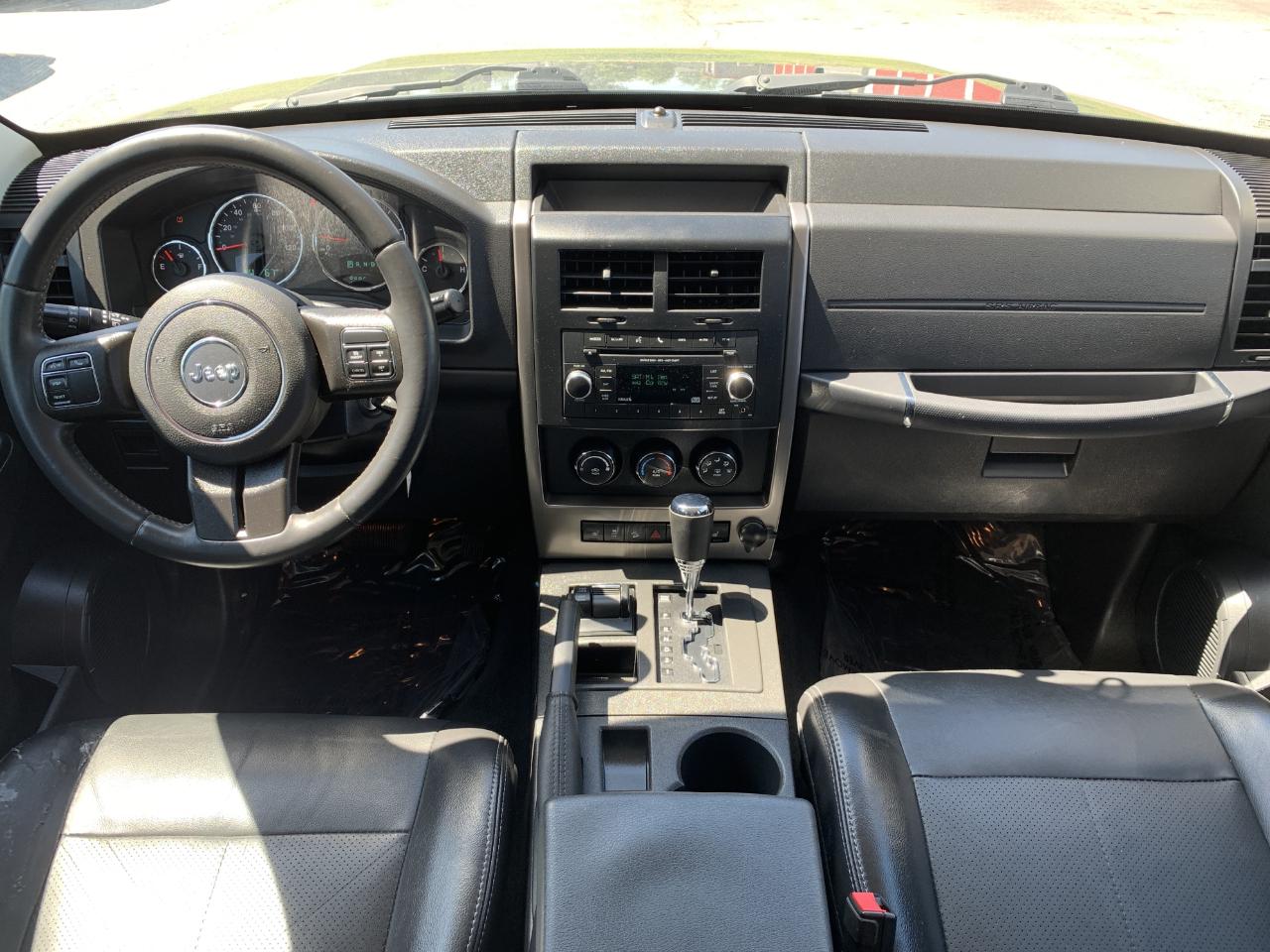 Jeep Liberty Sport 4WD 2012