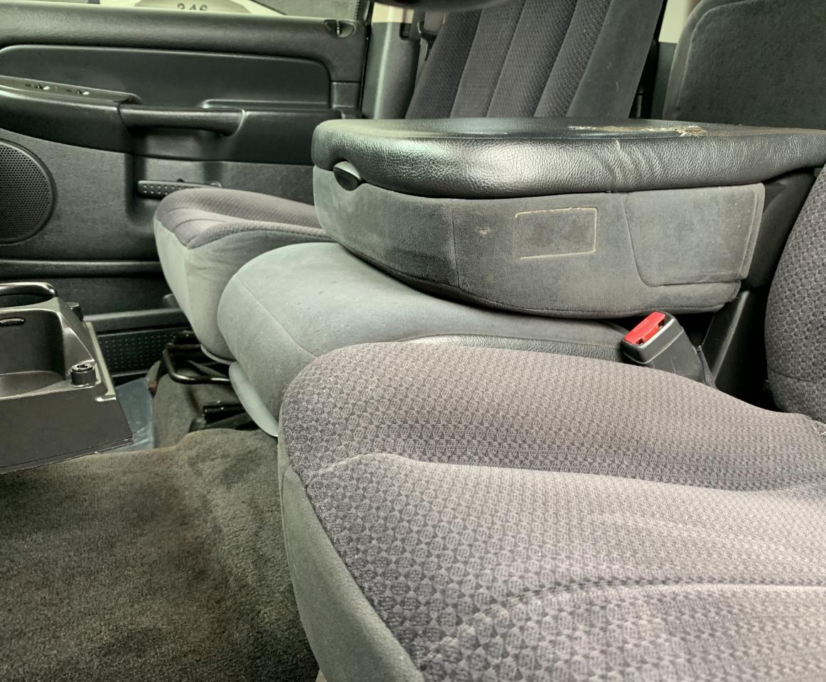 Dodge Ram 1500 ST Quad Cab Short Bed 4WD 2005