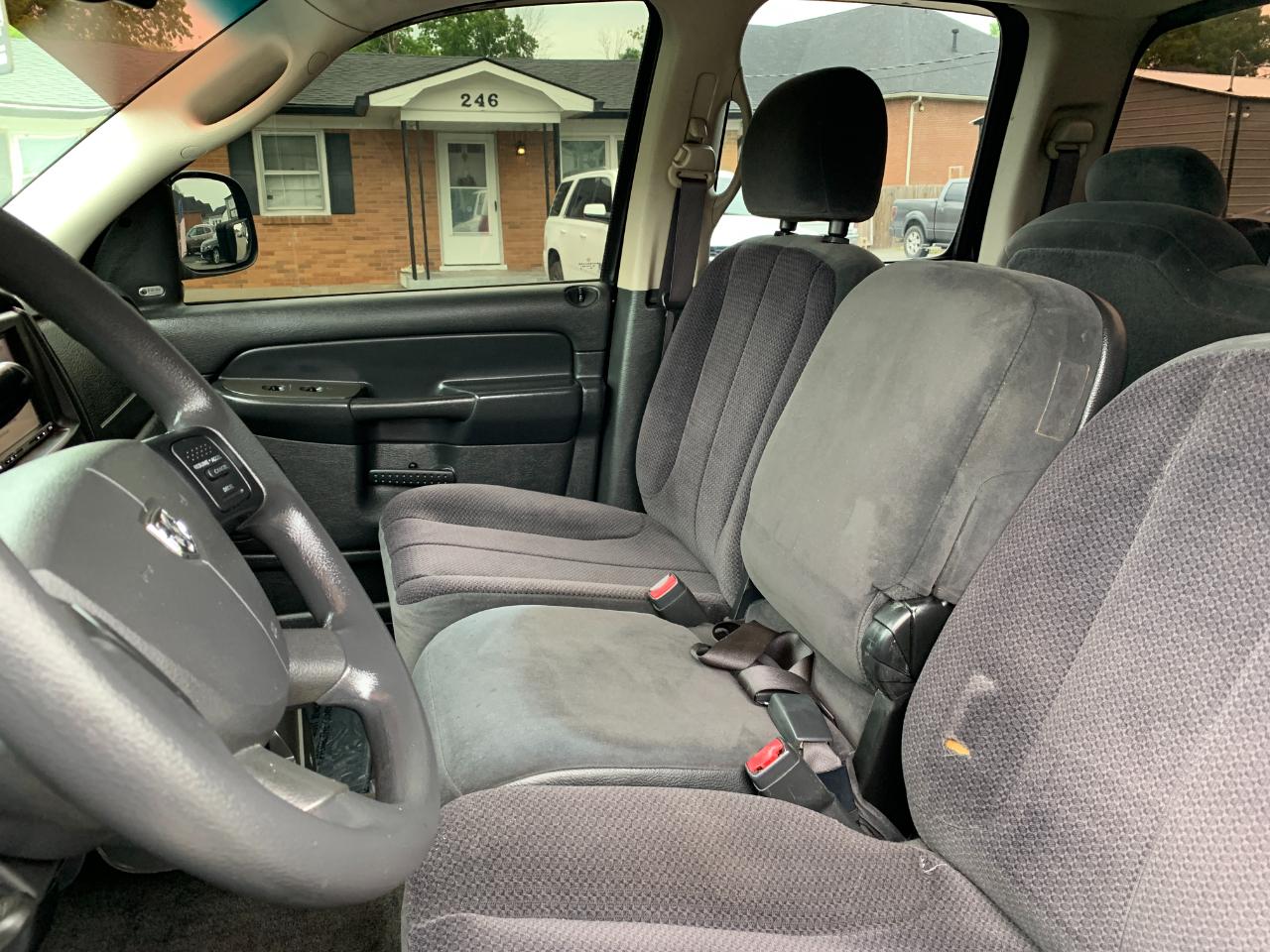 Dodge Ram 1500 ST Quad Cab Short Bed 4WD 2005