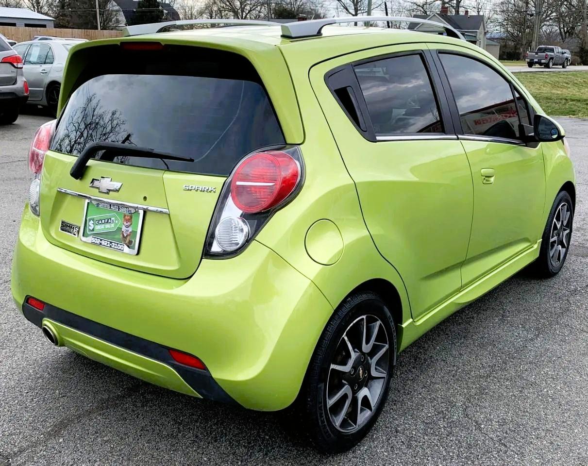 Chevrolet Spark 2LT Auto 2013