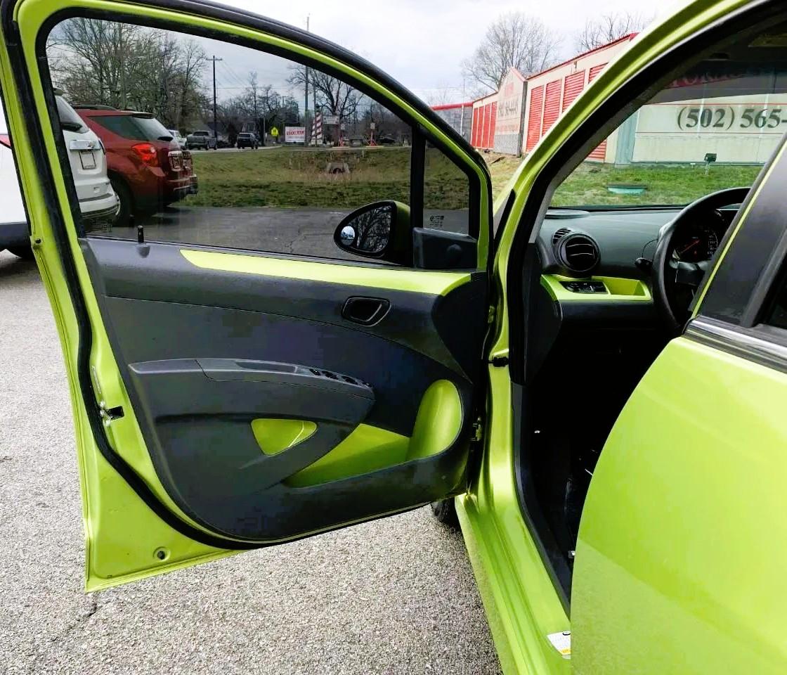 Chevrolet Spark 2LT Auto 2013