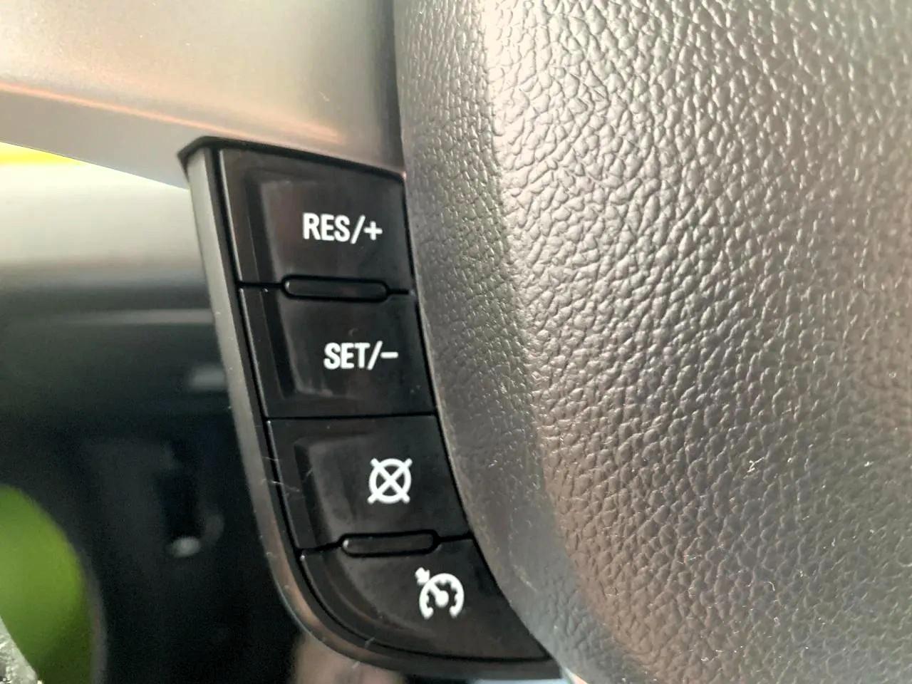 Chevrolet Spark 2LT Auto 2013