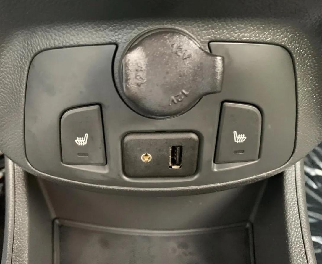 Chevrolet Spark 2LT Auto 2013