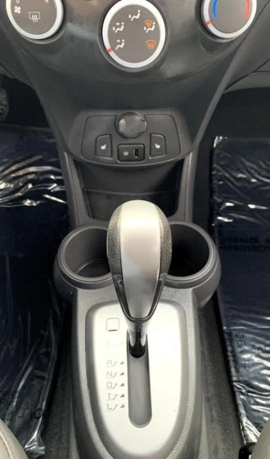 Chevrolet Spark 2LT Auto 2013