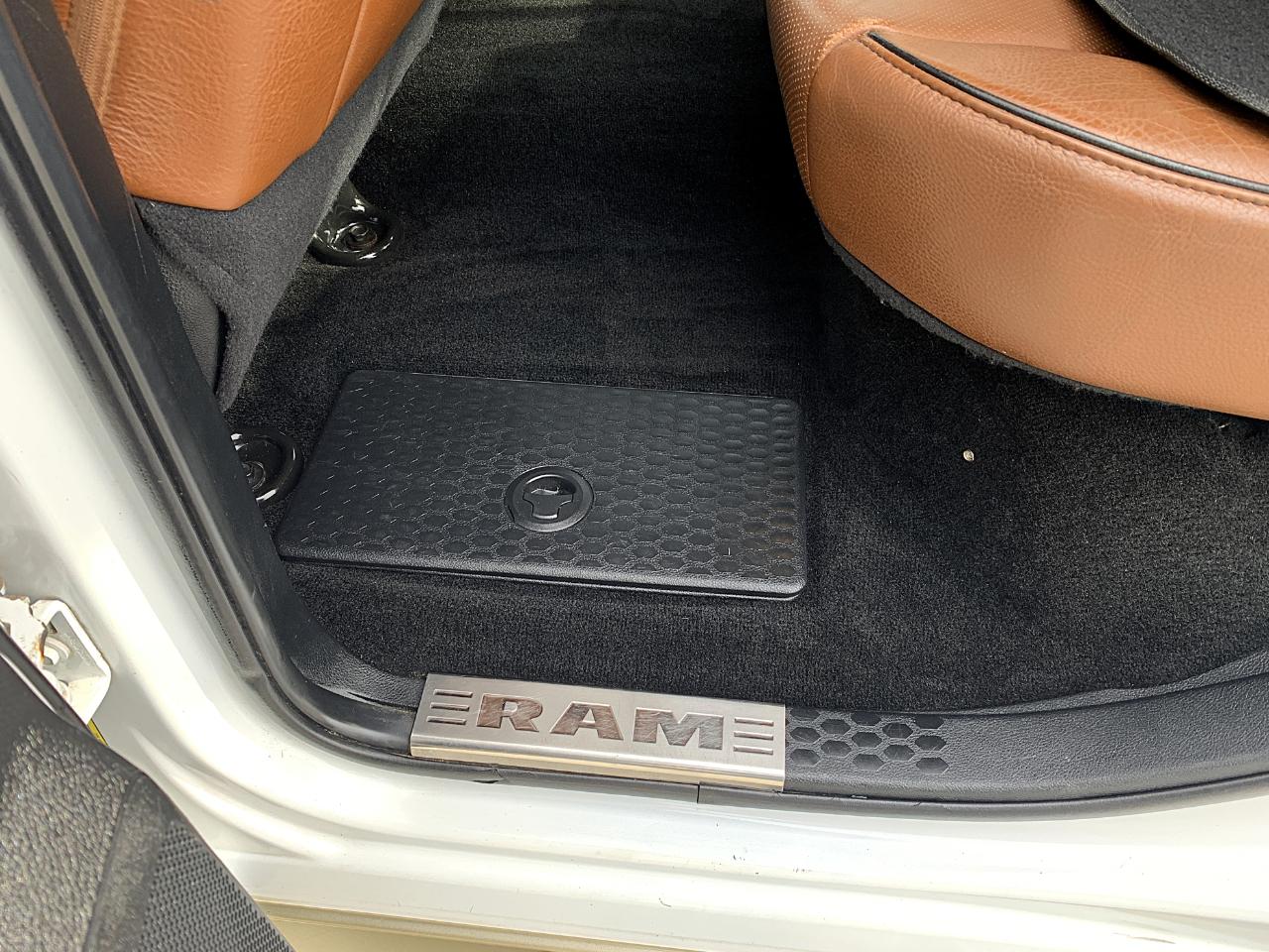 RAM 1500 Laramie Longhorn Edition Crew Cab SWB 4WD 2014