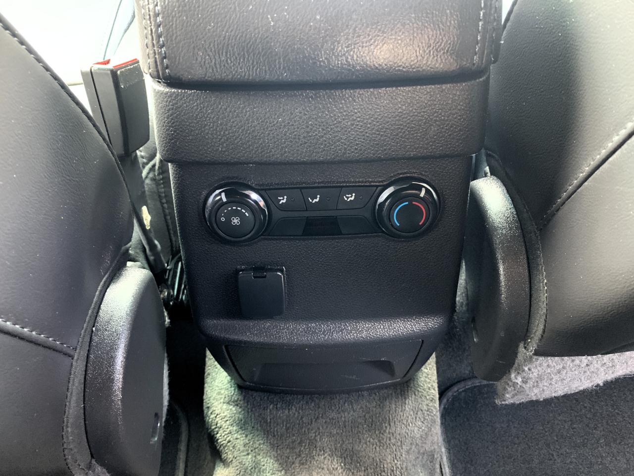 Ford Explorer XLT 4WD 2015