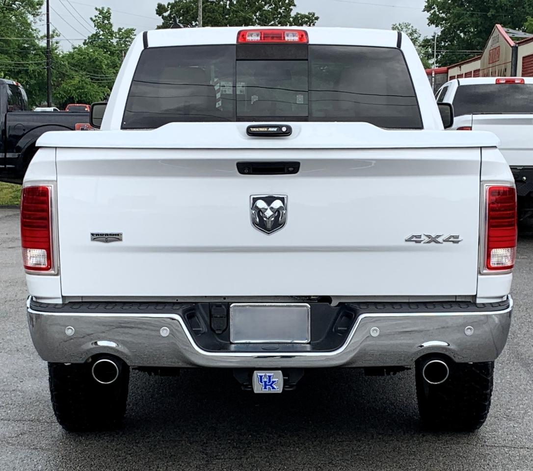 RAM 1500 Laramie Crew Cab SWB 4WD 2015