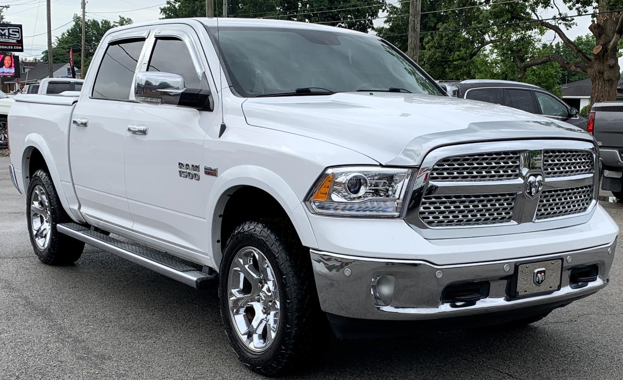 RAM 1500 Laramie Crew Cab SWB 4WD 2015