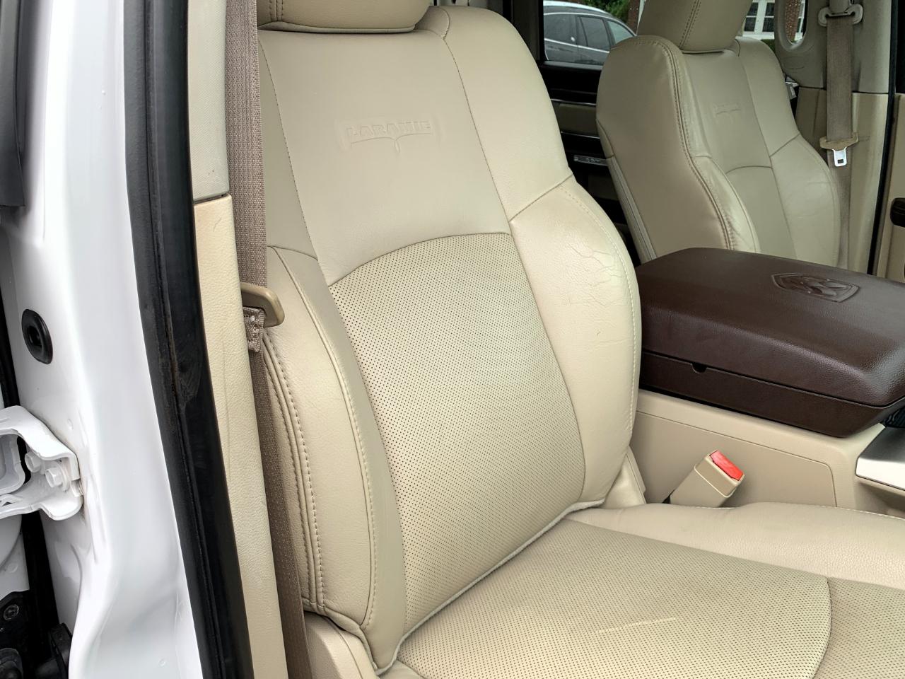 RAM 1500 Laramie Crew Cab SWB 4WD 2015