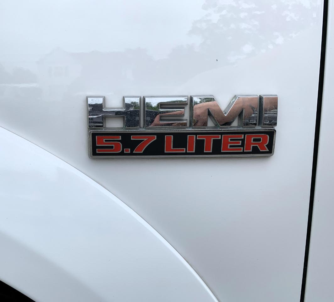 RAM 1500 Laramie Crew Cab SWB 4WD 2015
