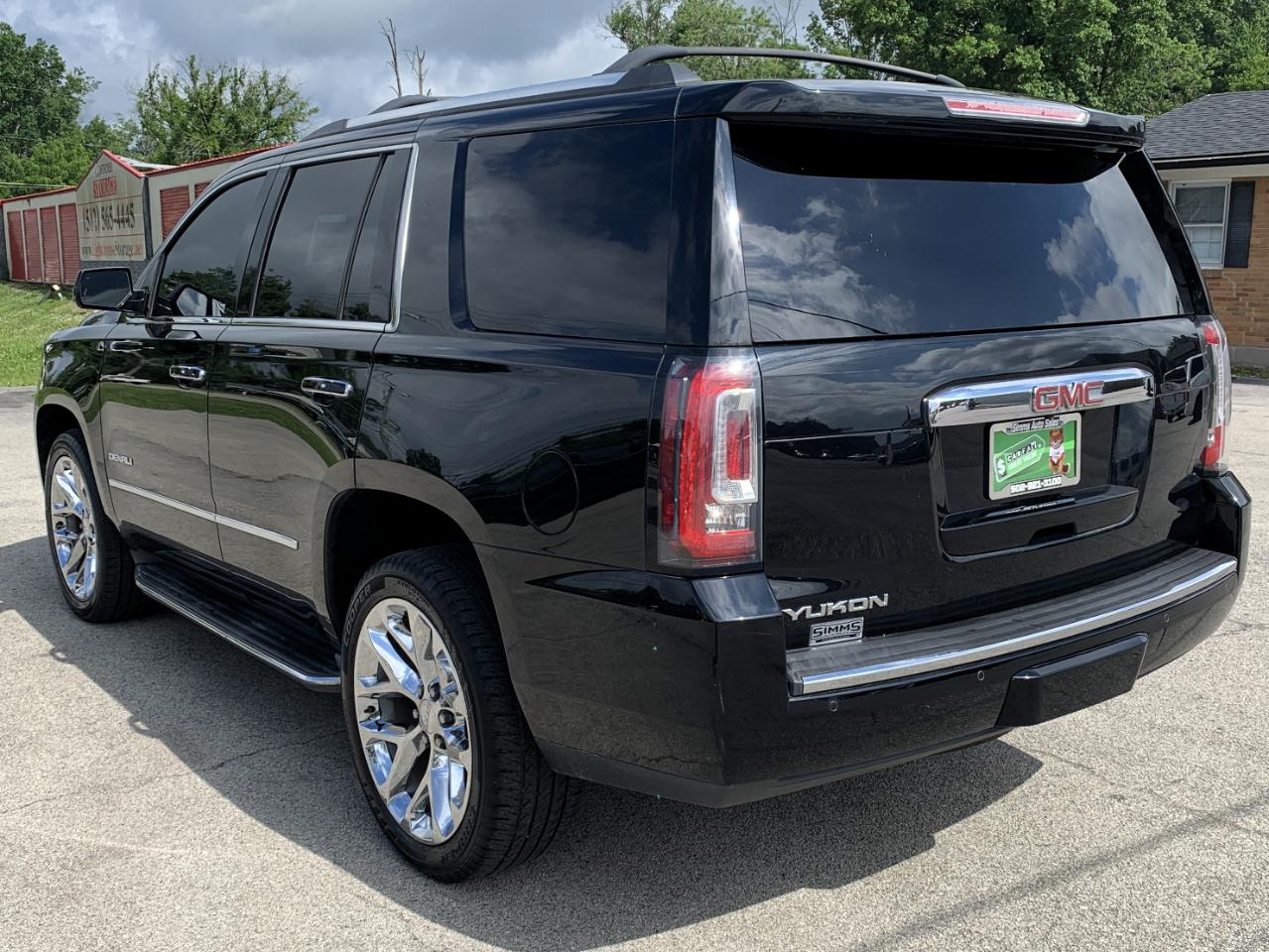 GMC Yukon Denali 4WD 2016