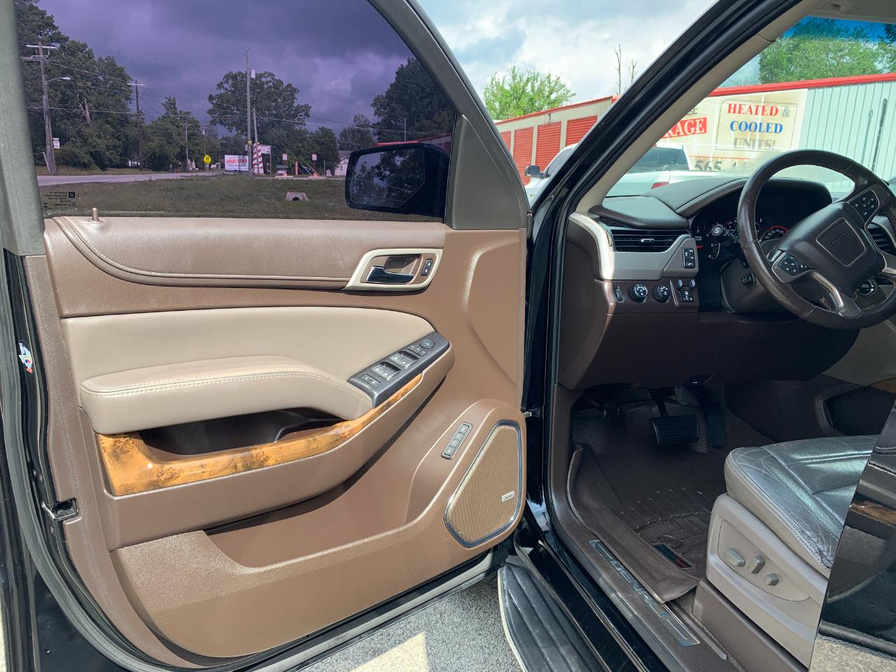 GMC Yukon Denali 4WD 2016