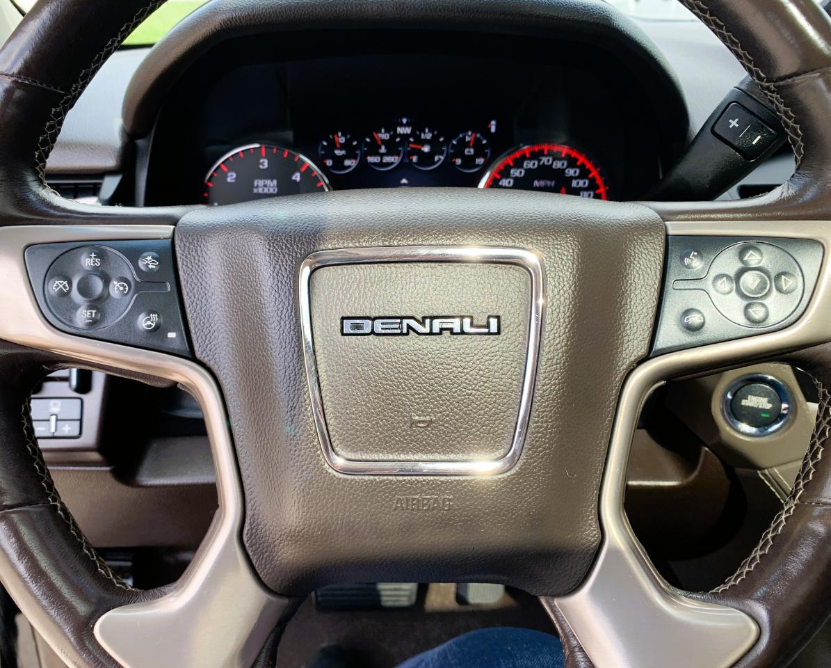 GMC Yukon Denali 4WD 2016