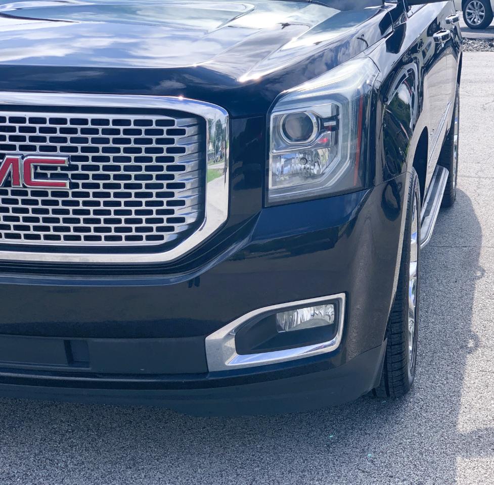 GMC Yukon Denali 4WD 2016