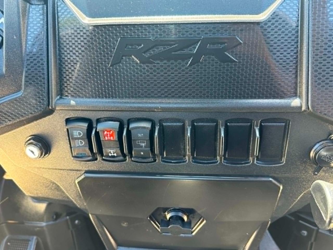 Polaris RZR  2021