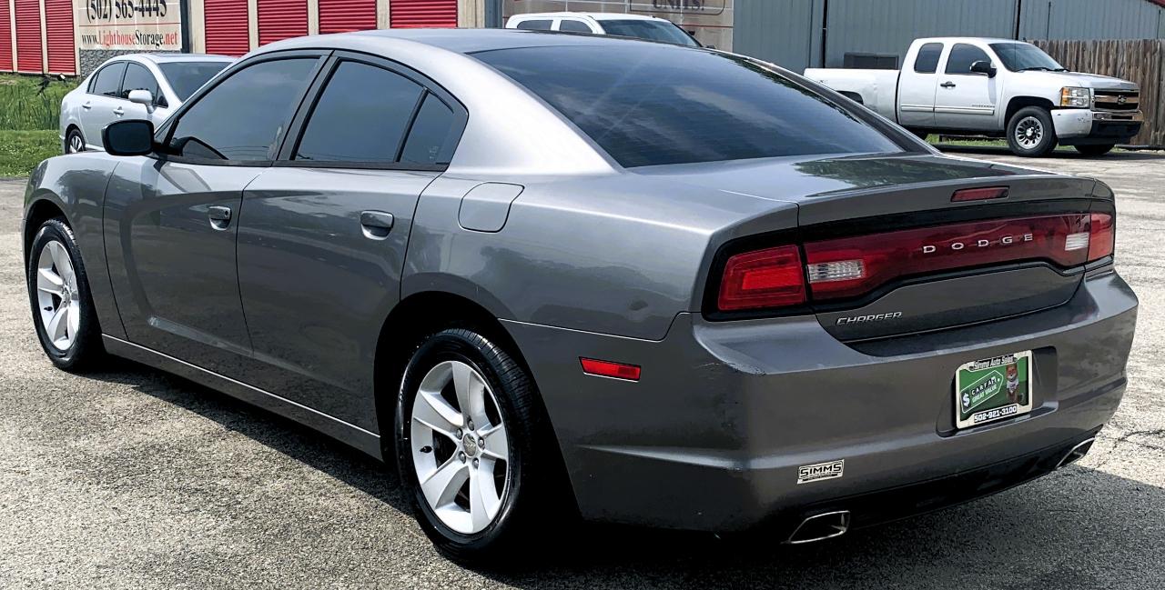 Dodge Charger SE 2012