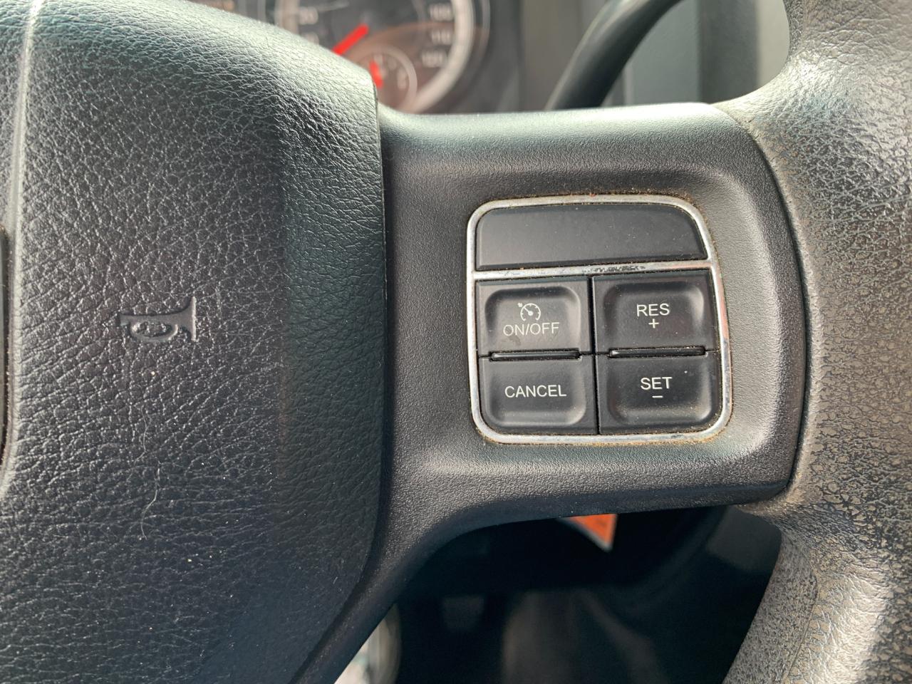 RAM 2500 Tradesman Crew Cab SWB 4WD 2015