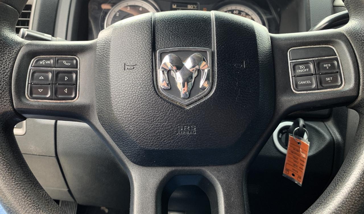 RAM 2500 Tradesman Crew Cab SWB 4WD 2015