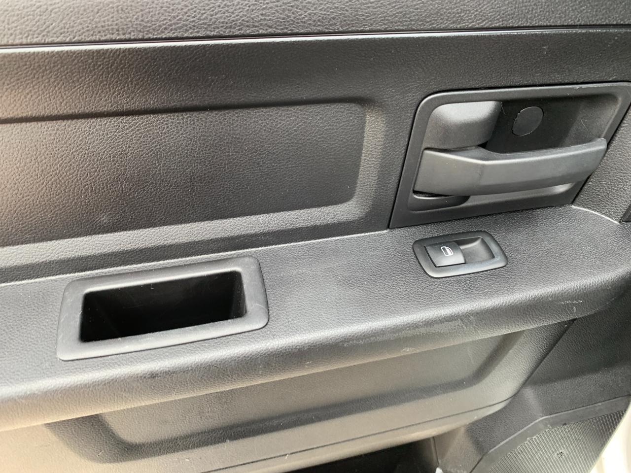 RAM 2500 Tradesman Crew Cab SWB 4WD 2015
