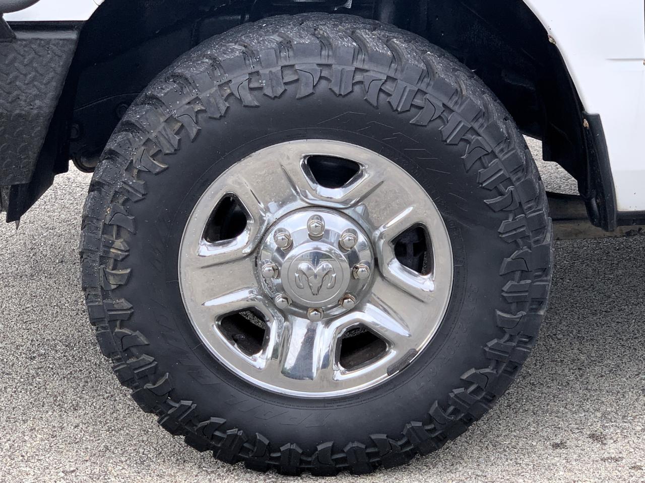 RAM 2500 Tradesman Crew Cab SWB 4WD 2015