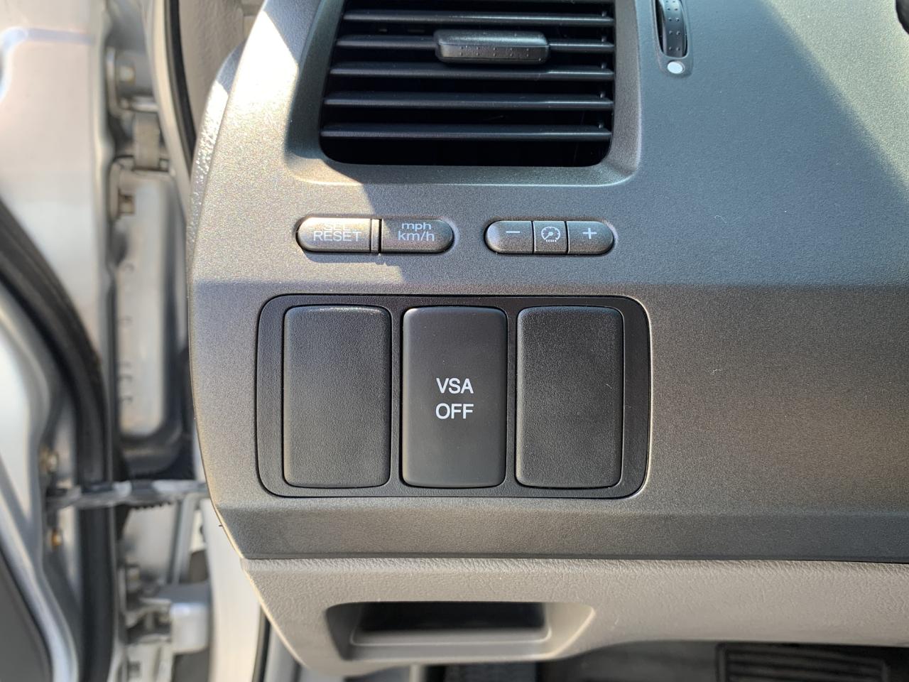Honda Civic EX-L Sedan 5-Speed AT 2011