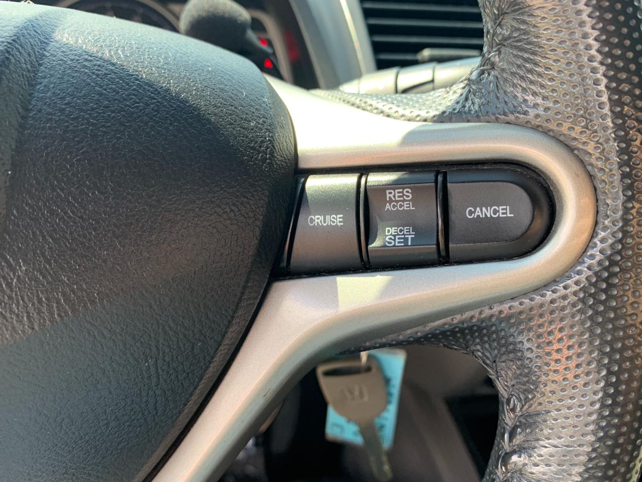 Honda Civic EX-L Sedan 5-Speed AT 2011
