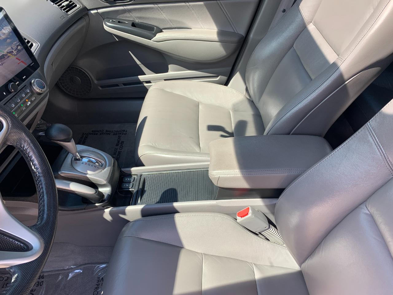 Honda Civic EX-L Sedan 5-Speed AT 2011