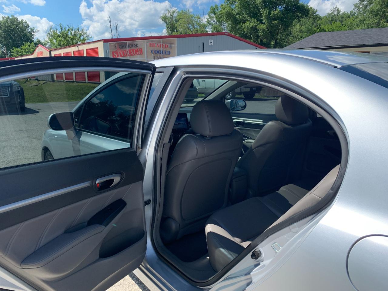 Honda Civic EX-L Sedan 5-Speed AT 2011