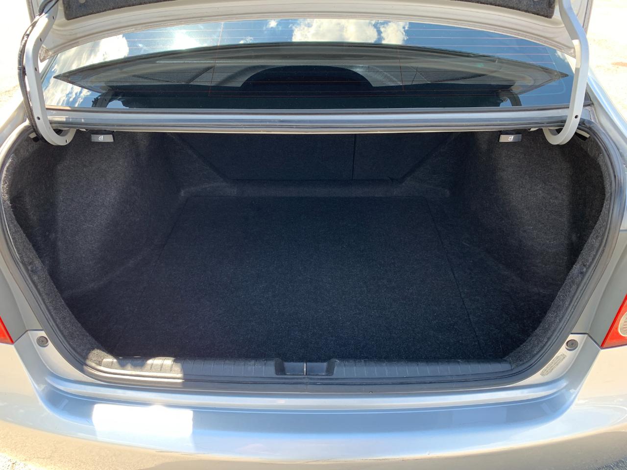 Honda Civic EX-L Sedan 5-Speed AT 2011