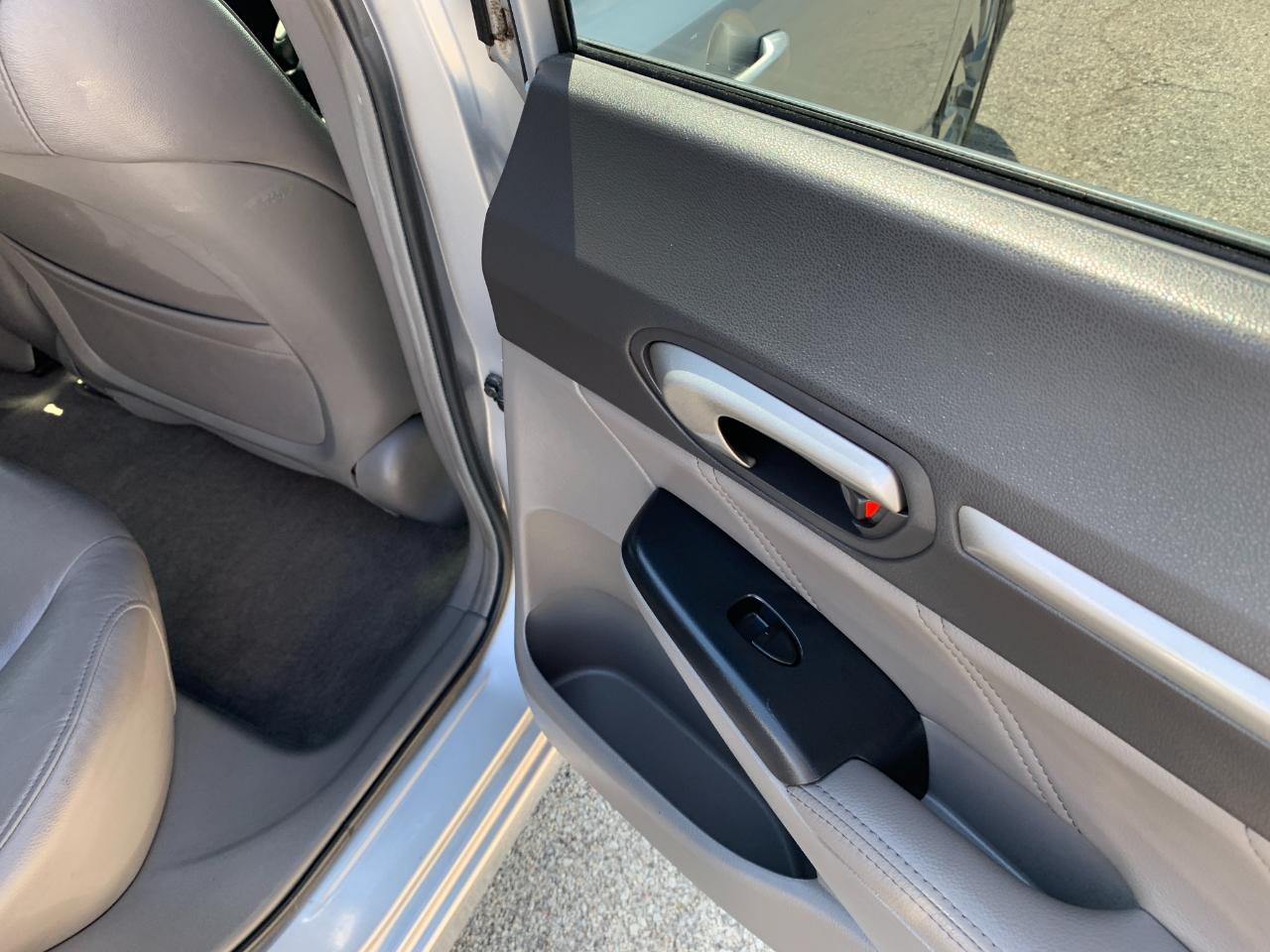 Honda Civic EX-L Sedan 5-Speed AT 2011