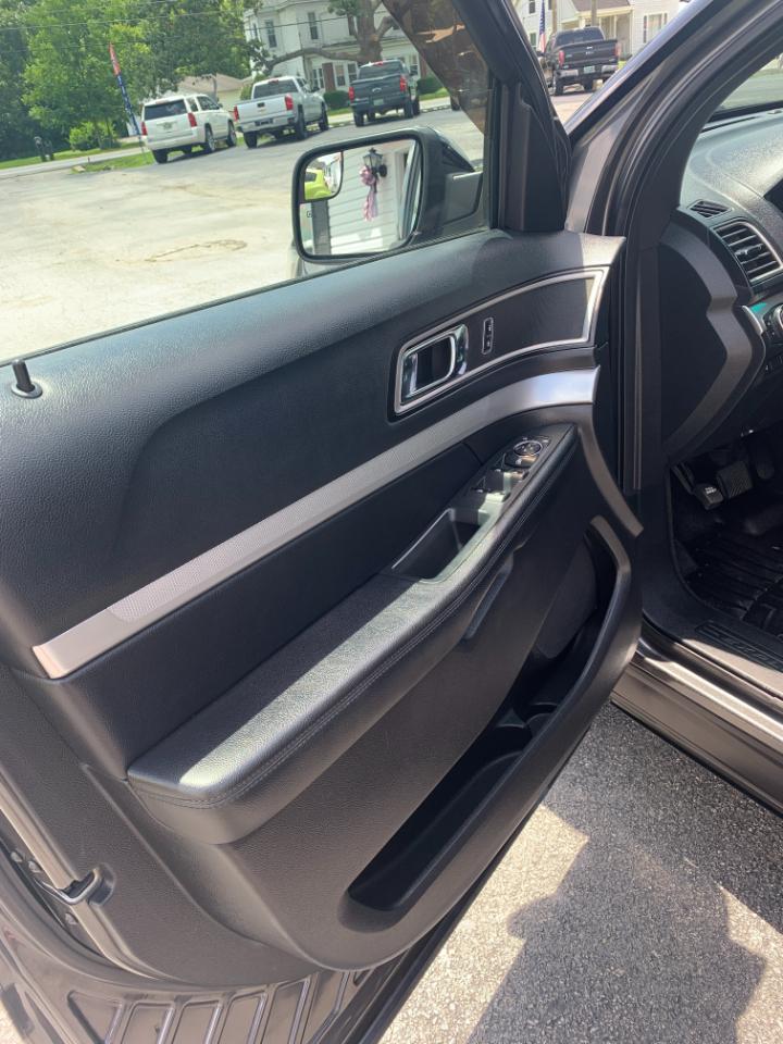 Ford Explorer XLT 4WD 2016