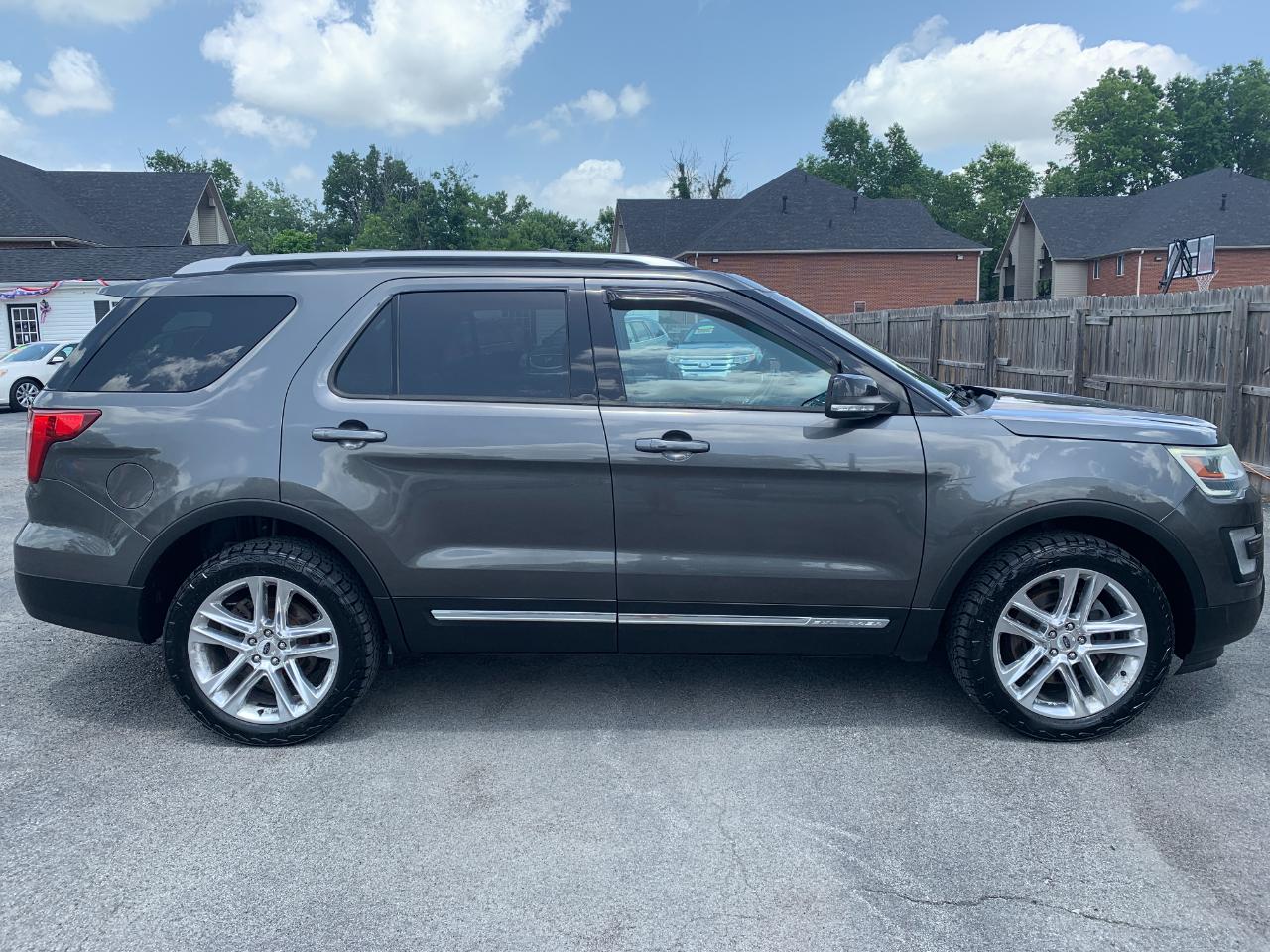 Ford Explorer XLT 4WD 2016