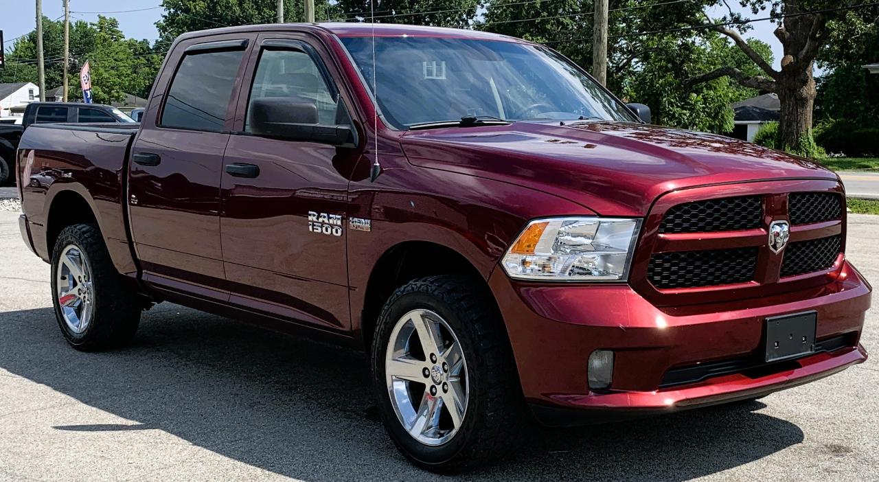 RAM 1500 Tradesman Crew Cab SWB 4WD 2017