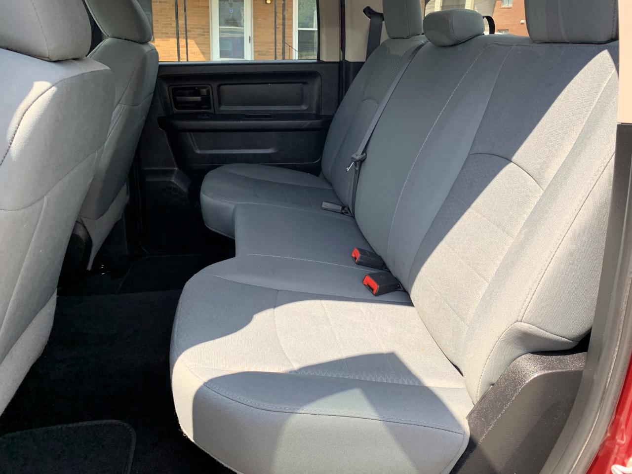 RAM 1500 Tradesman Crew Cab SWB 4WD 2017