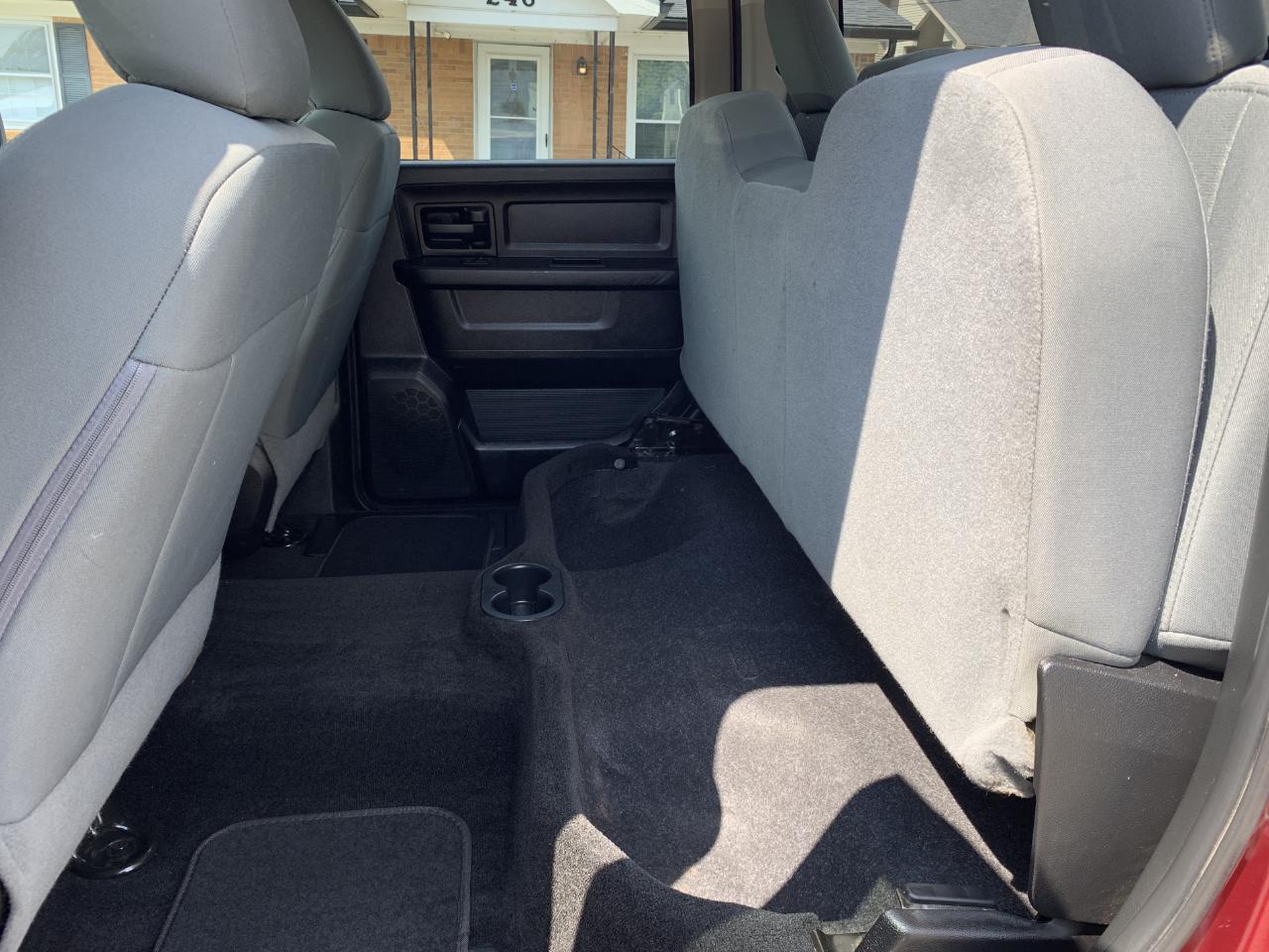 RAM 1500 Tradesman Crew Cab SWB 4WD 2017