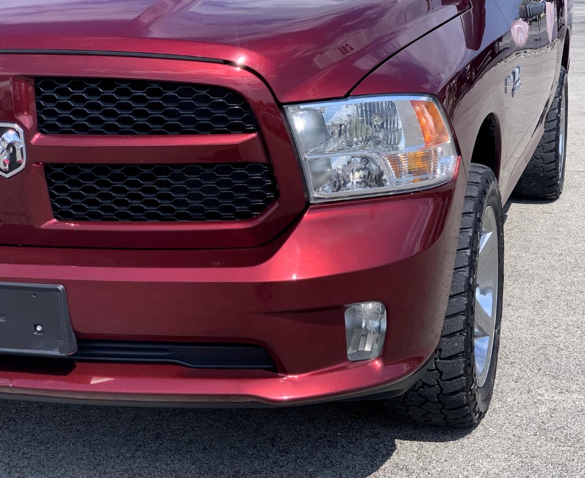 RAM 1500 Tradesman Crew Cab SWB 4WD 2017