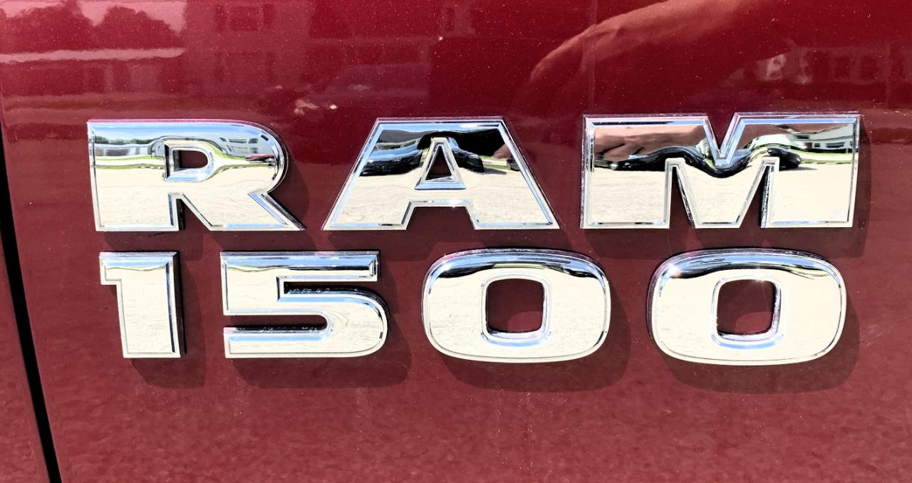RAM 1500 Tradesman Crew Cab SWB 4WD 2017