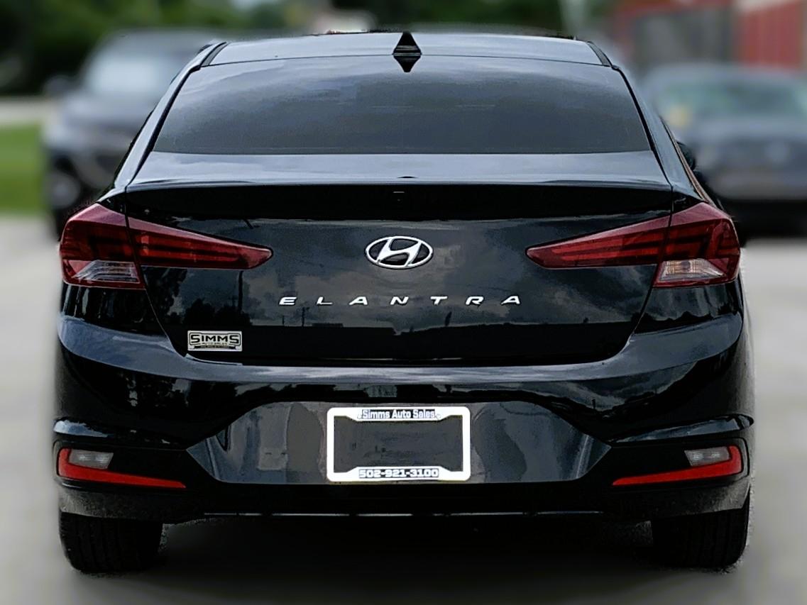 Hyundai Elantra Limited 2020