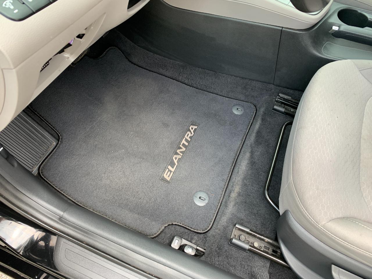 Hyundai Elantra Limited 2020