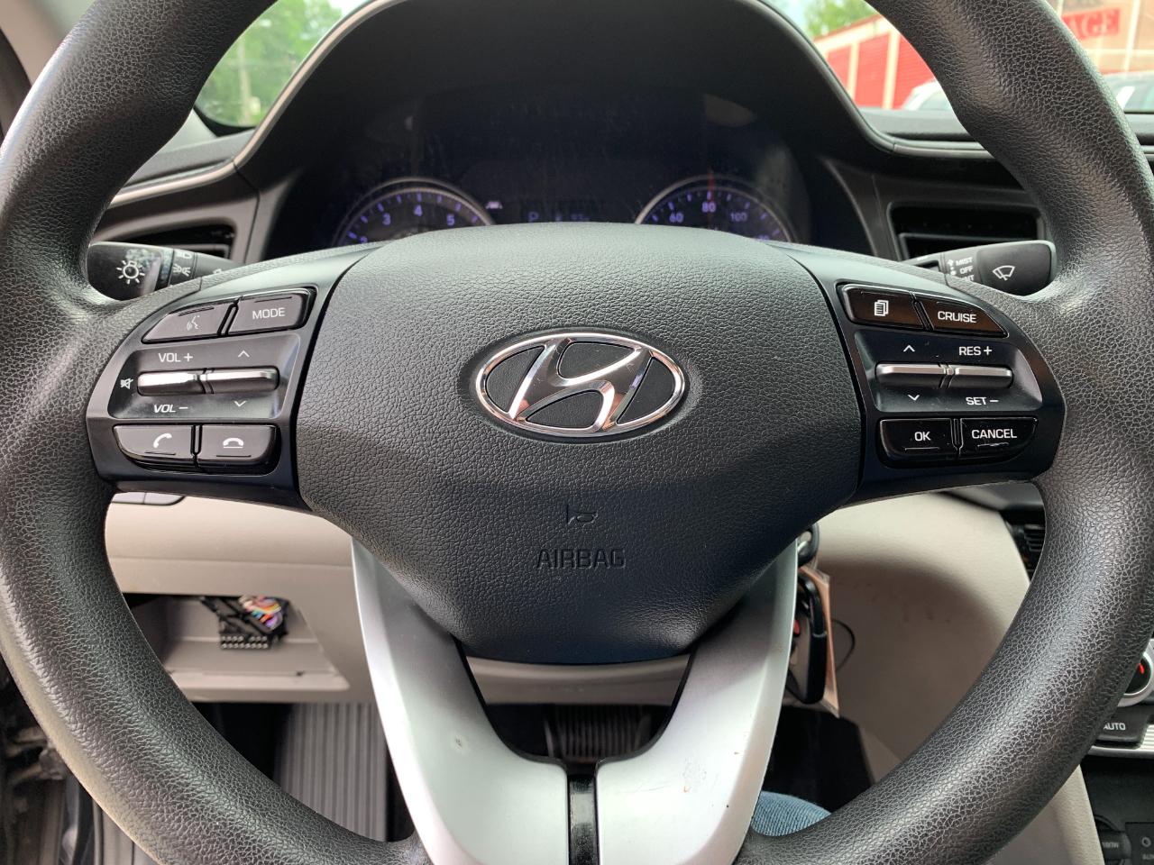 Hyundai Elantra Limited 2020